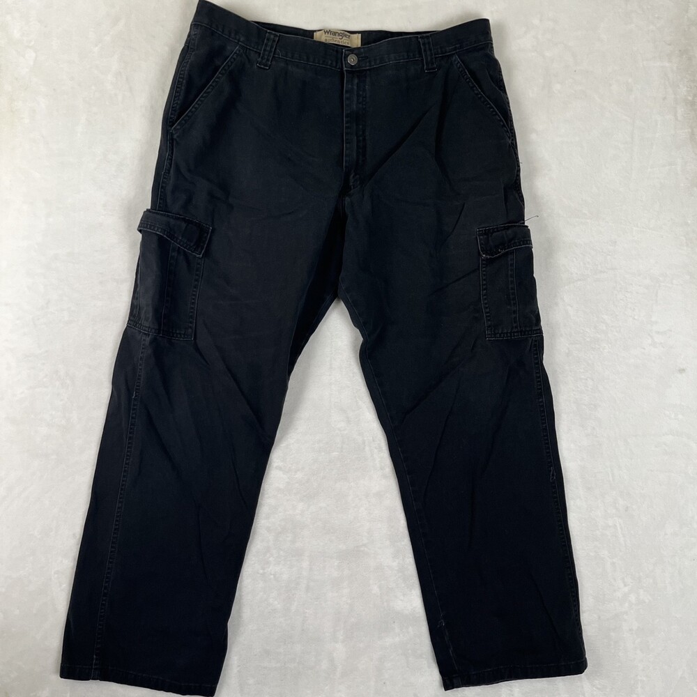 Wrangler Pants Mens Size 40x32 Black Relaxed Fit Cargo Utility Casual Work